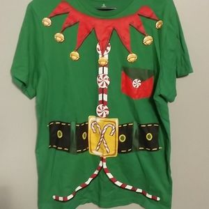 Christmas 🎄🎄 T-shirt. Large